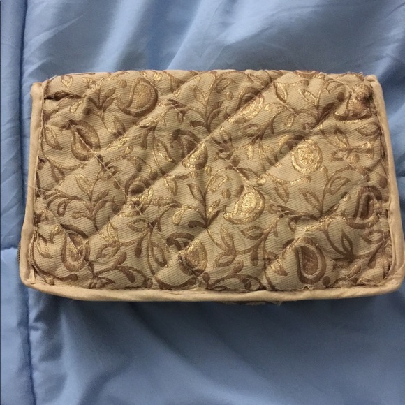 Accessories storage bag with inbuilt pouches - Picture 1 of 3